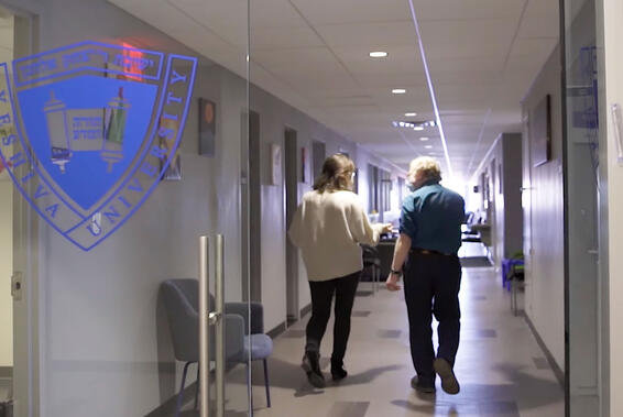 Couloir de la clinique Parnes